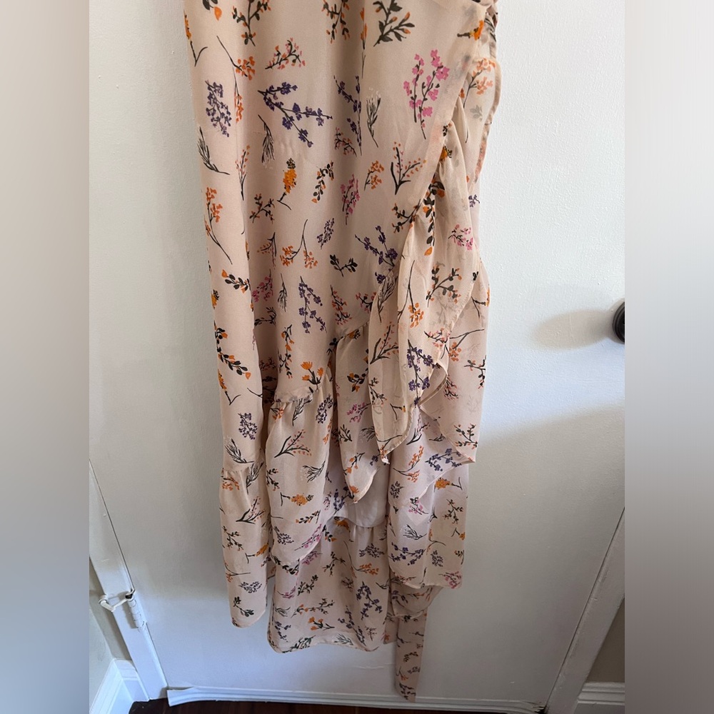 Rebecca Minkoff Jessica Ruffled Floral-Print Midi Wrap Dress - Picture 2 of 12